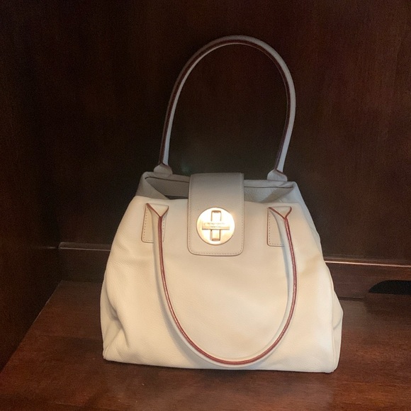 Next to new Kate Spade cream coloured handbag with red piping and gold hardware - Picture 5 of 8